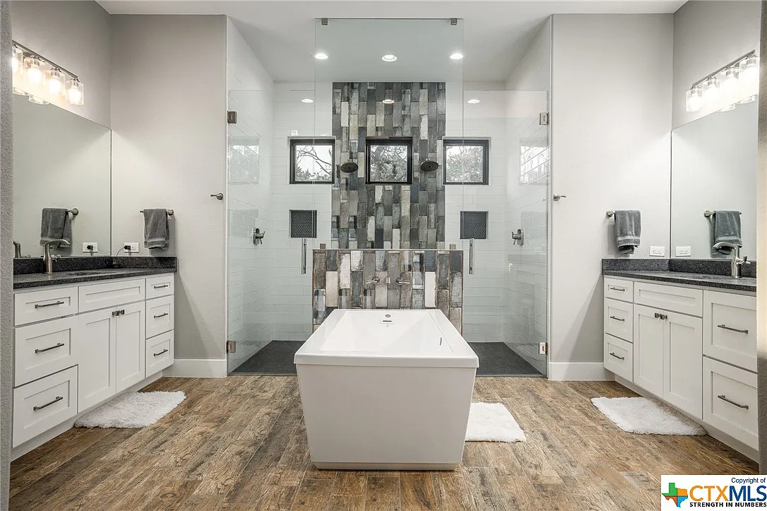 00e48a9c9c63cafffb845635f4b0eb7e-uncropped_scaled_within_1536_1152