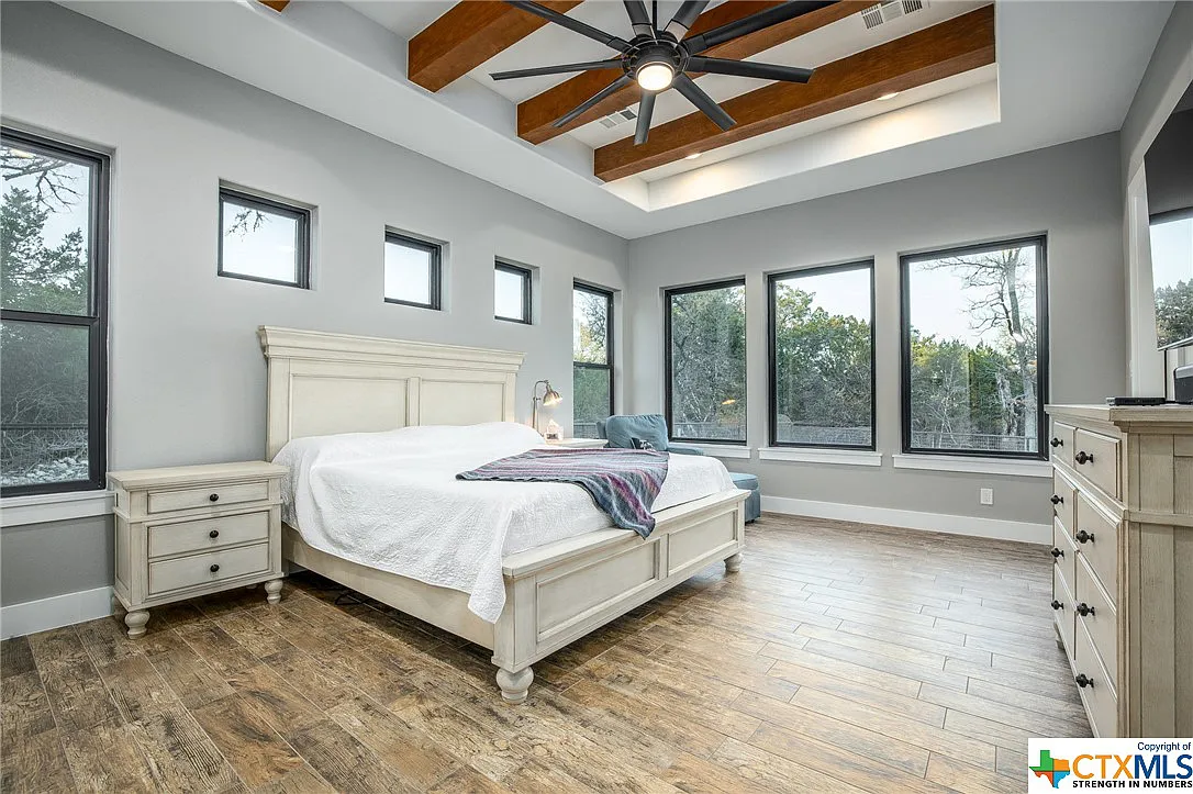 1da70dc6a371eb8b1852f1c84483b2bc-uncropped_scaled_within_1536_1152