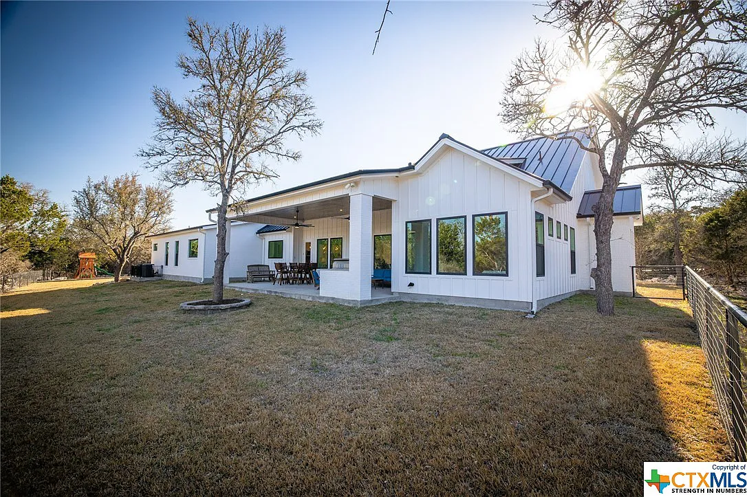 46b89a6c9ad5f19567ffb794146e8e79-uncropped_scaled_within_1536_1152