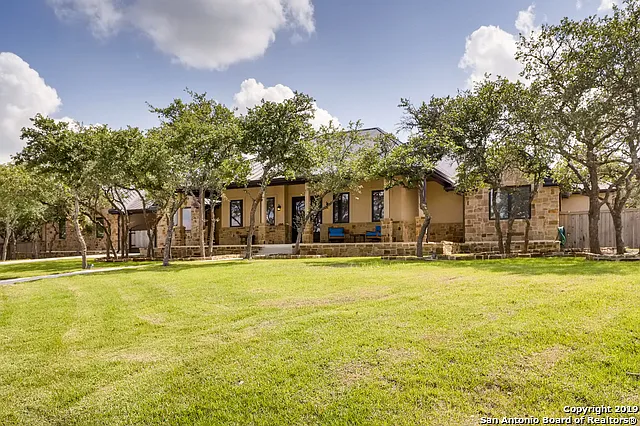 82a1885fcda53be6b8fe521dc8c15dfc-uncropped_scaled_within_1536_1152