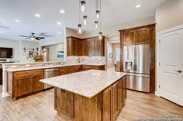 9e7b6dc09609d44790fbe32b150530aa-uncropped_scaled_within_1536_1152 (1)