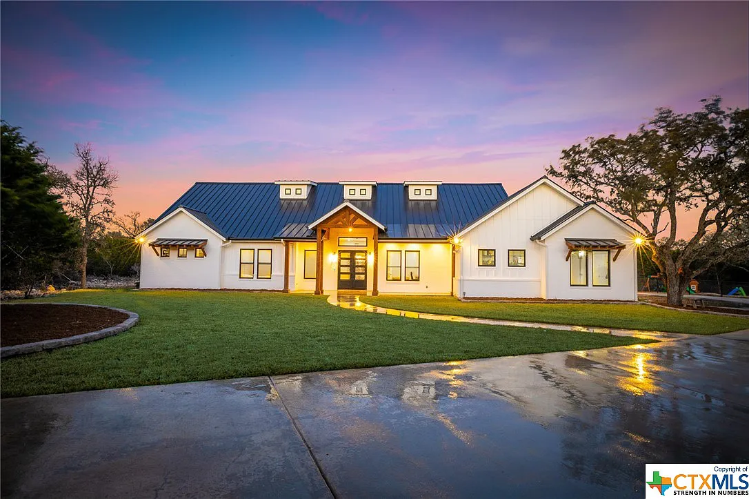 e2b665b6c070765b1496ac634ea7cdaa-uncropped_scaled_within_1536_1152 (1)